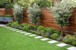 Read more about the article The Role of Seasonal Planting in Nuneaton’s Garden Design